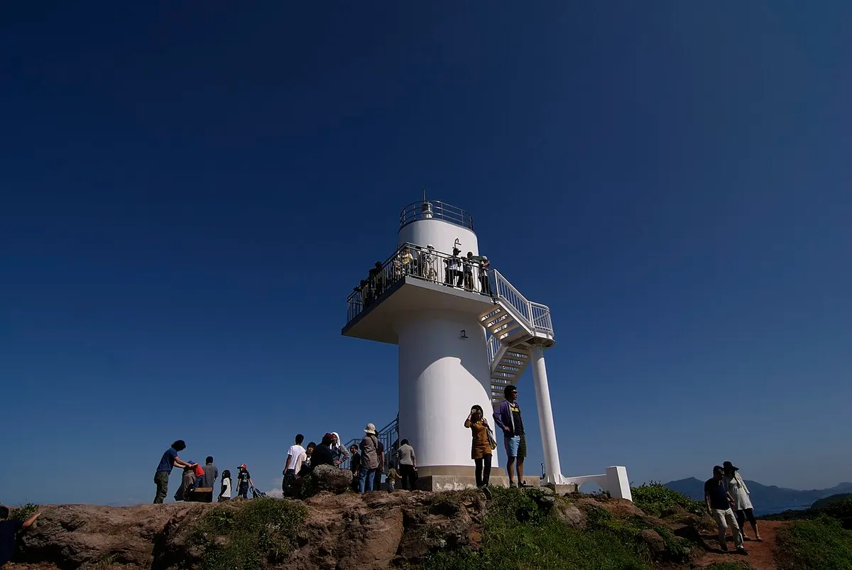 生月島北端の大バエ灯台